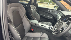 Volvo XC60 2.0 B5P Plus Black Edition 5dr AWD Geartronic Petrol Estate